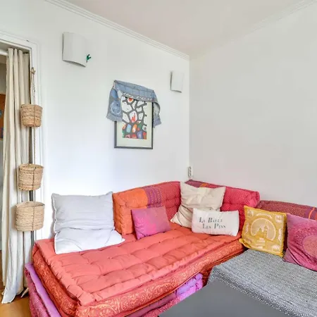 Lägenhet Lovely 1br Flat Near Voltaire Metro Station