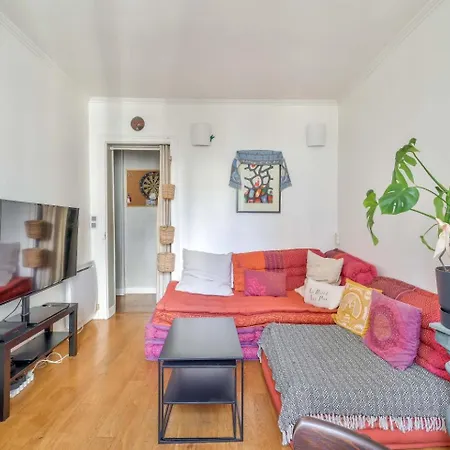 Lovely 1br Flat Near Voltaire Metro Station